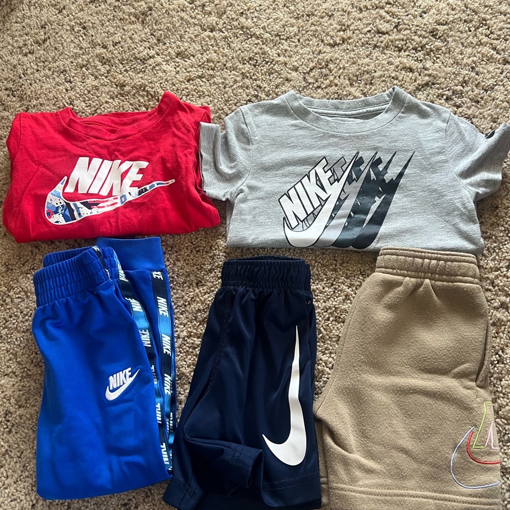 Nike toddler boys LOT size 3T